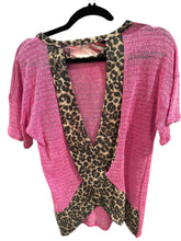 Load image into Gallery viewer, Pink &amp; Leopard Top
