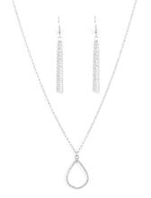 Load image into Gallery viewer, Teardrop Necklace Set
