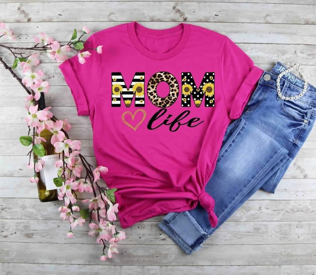 Mom Life Tee